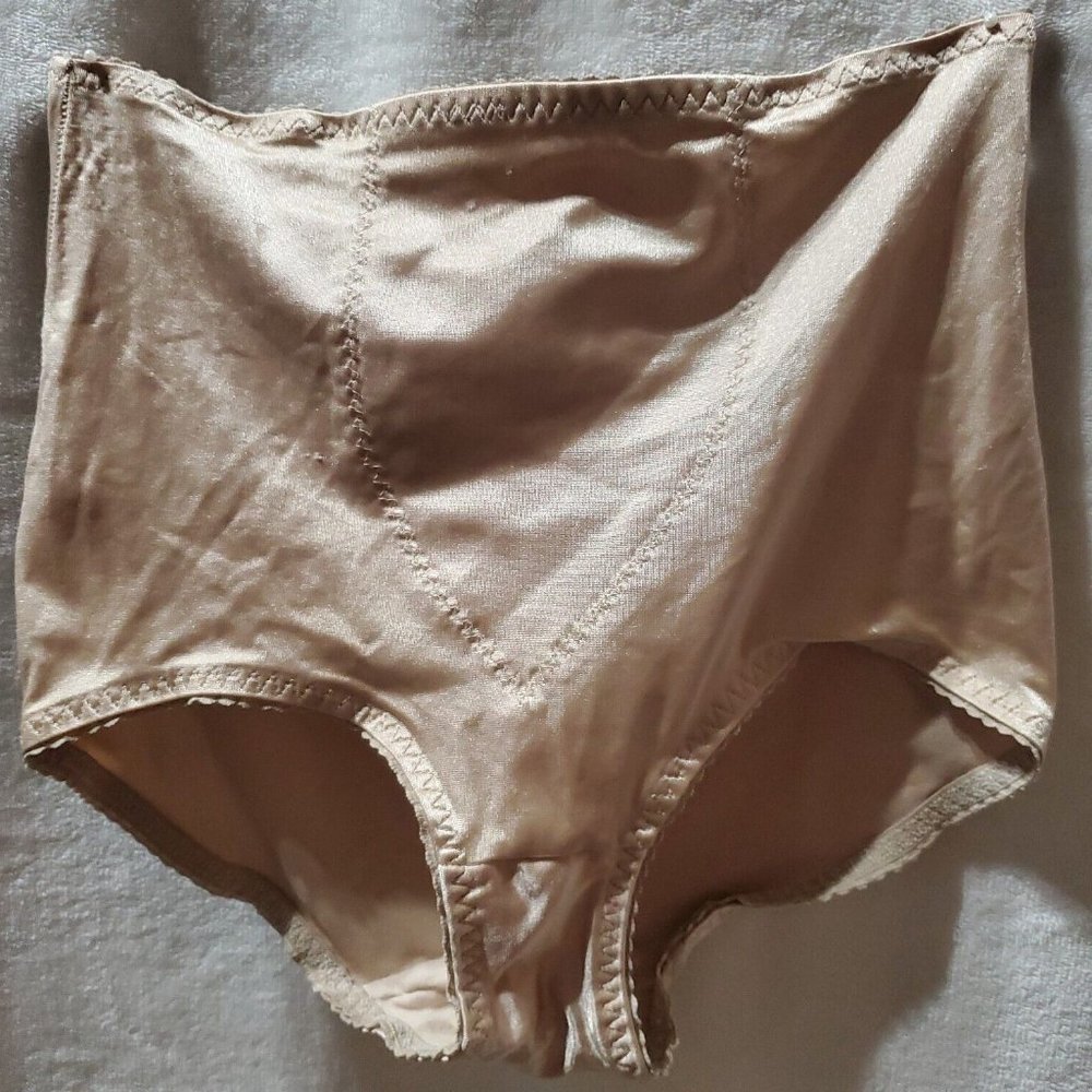 Vintage Cupid Panties Size XL Beige Style 2106 Granny Panties #P99
